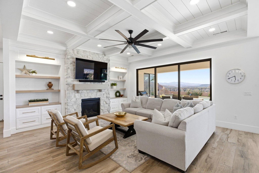 Photo of 3236 S Tallow Tree DR, Saint George, UT 84790 (MLS # 118063)