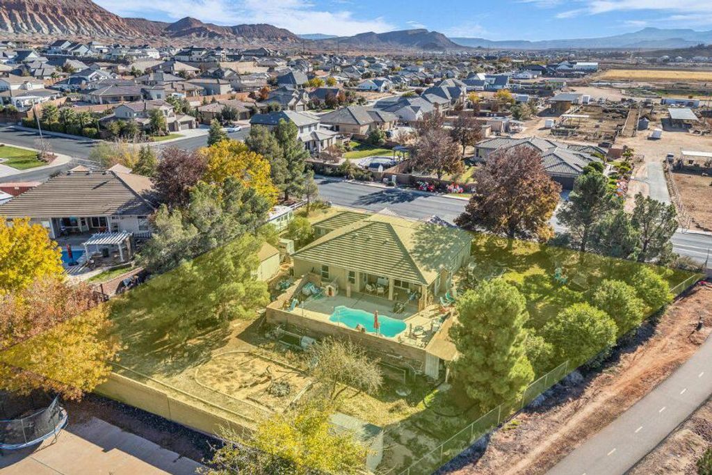 Photo of 751 E MAJESTIC DR, Washington, UT 84780 (MLS # 115010)