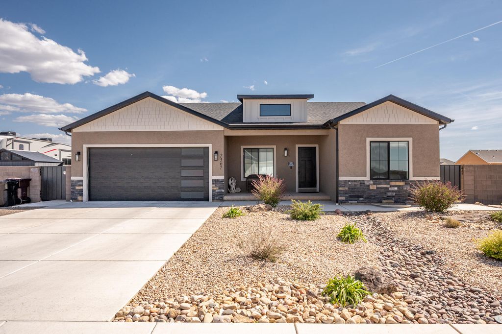 Photo of 2367 W 4975 N, Cedar City, UT 84721 (MLS # 115756)