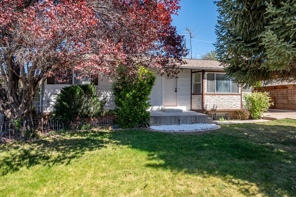 Photo of 557 S 515 W, Cedar City, UT 84720 (MLS # 115916)