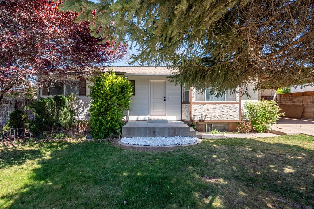 Photo of 557 S 515 W, Cedar City, UT 84720 (MLS # 115916)