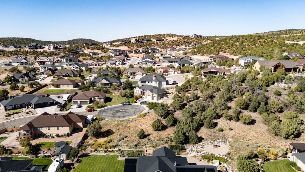 Photo of 2077 S Talon Circle Cir, Cedar City, UT 84720 (MLS # 113133)