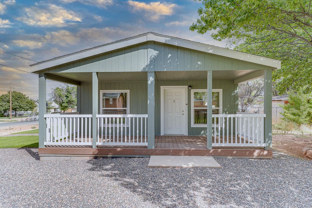 Photo of 30 N 100 W, Parowan, UT 84761 (MLS # 113191)