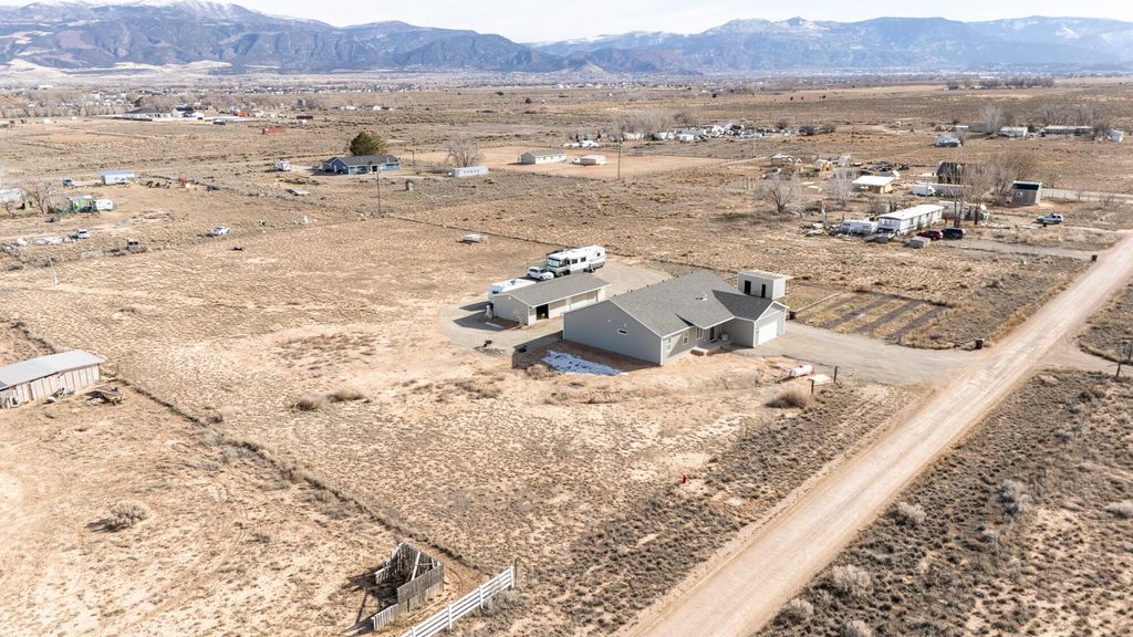Photo of 5020 N 3425 W, Cedar City, UT 84721 (MLS # 114563)