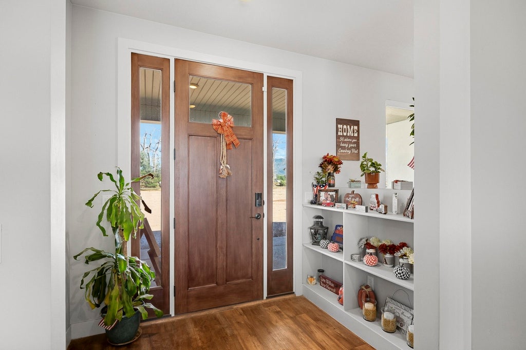 Photo of 5009 N Lund Hwy Hwy, Cedar City, UT 84721 (MLS # 118278)