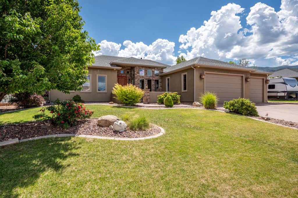 Photo of 5112 Mountian View CIR, Enoch, UT 84721 (MLS # 116949)