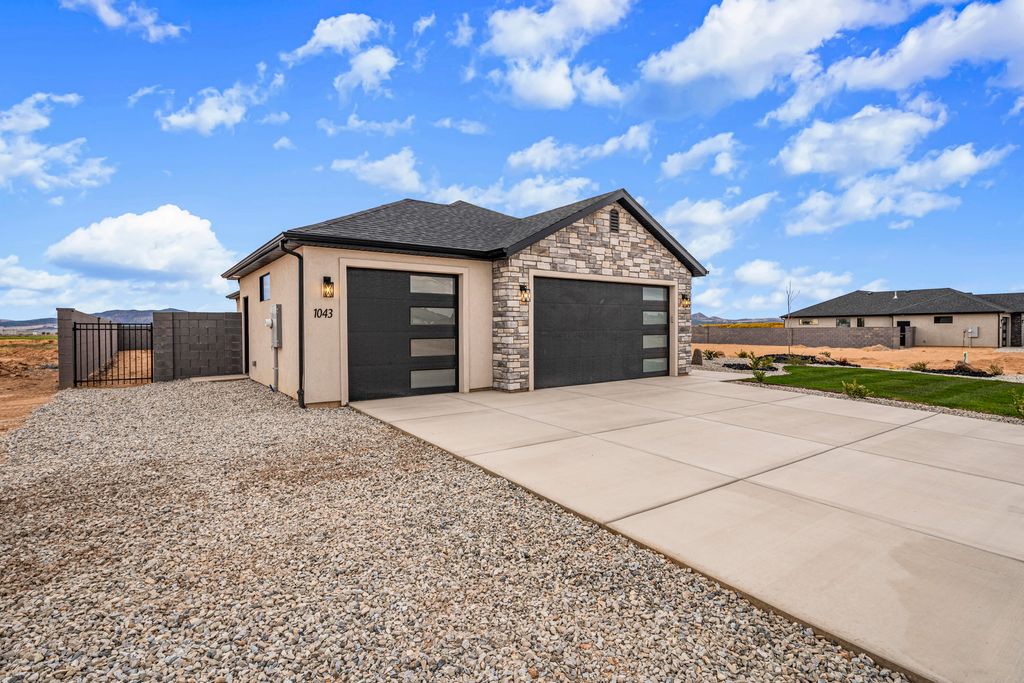 Photo of 3973 W Tatiana ST, Cedar City, UT 84721 (MLS # 113318)