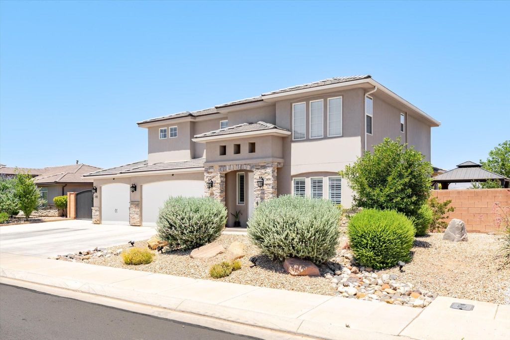 Photo of 3411 E 3050 S, Saint George, UT 84790 (MLS # 116682)