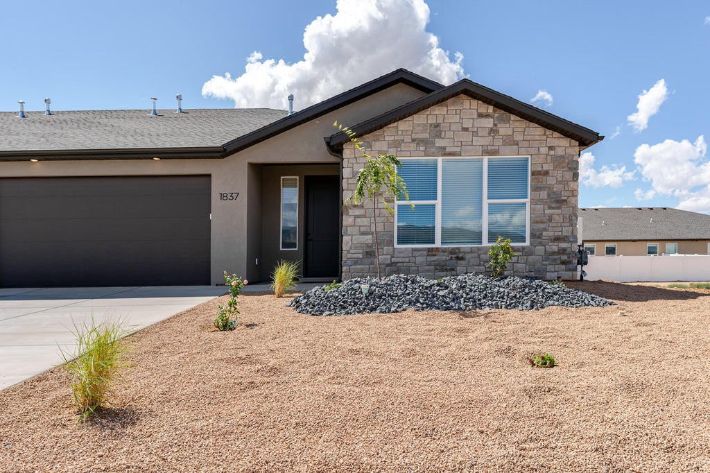Photo of 1837 N Sea Eagle St, Cedar City, UT 84721 (MLS # 117934)