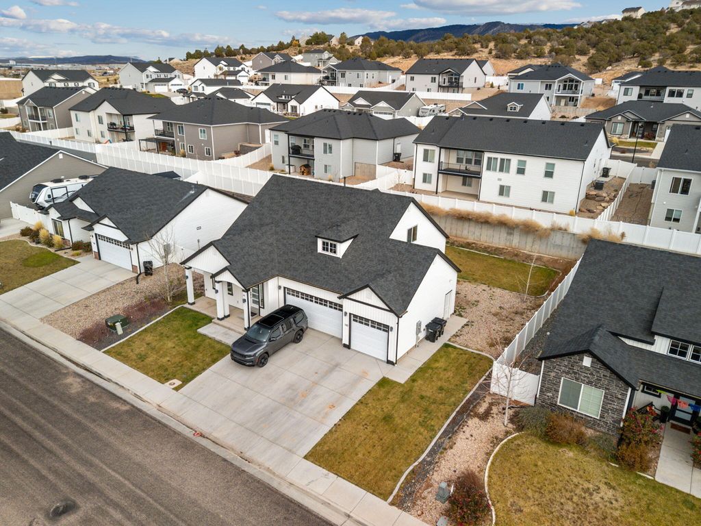 Photo of 140 N Castle Drive Dr, Cedar City, UT 84720 (MLS # 113899)