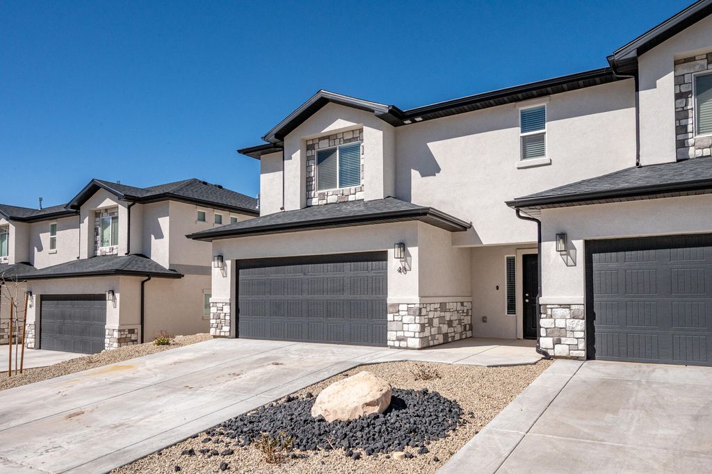 Photo of 668 E Fiddlers Cove RD #40, Cedar City, UT 84721 (MLS # 115268)