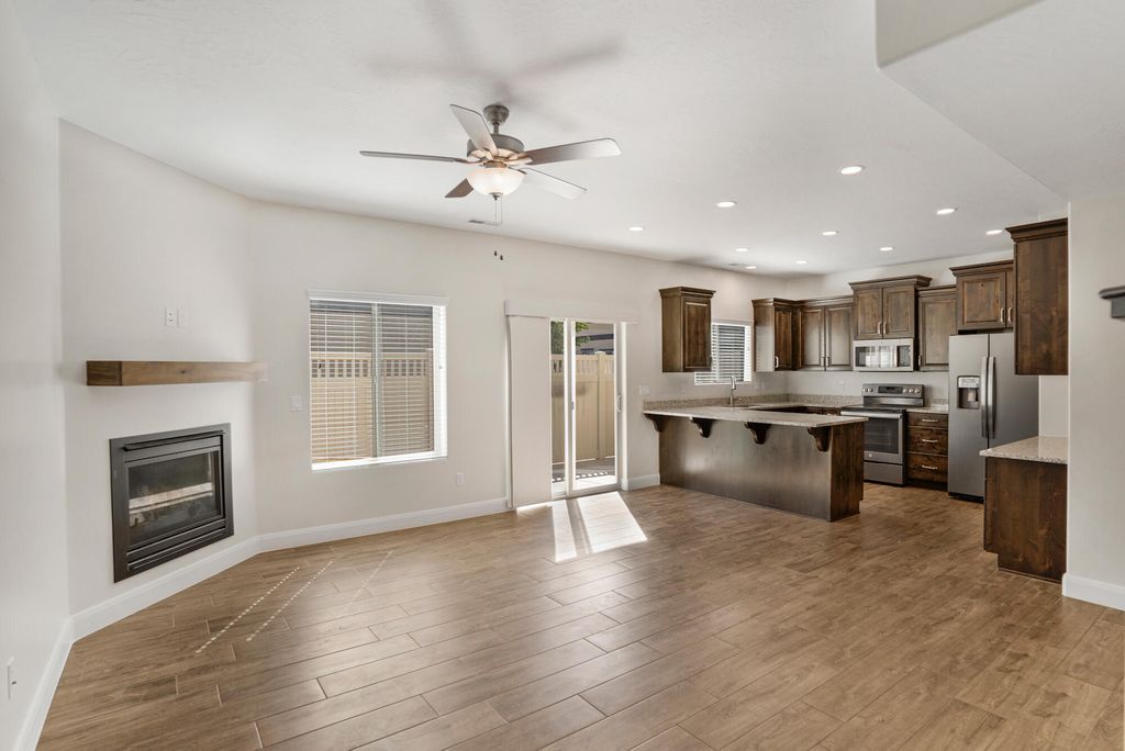 Photo of 1549 N Northfield RD #33, Cedar City, UT 84721 (MLS # 115604)