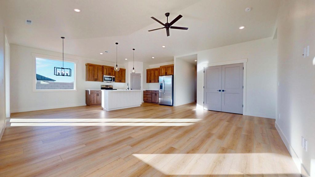 Photo of 1028 N Olesia ST, Cedar City, UT 84721 (MLS # 113194)