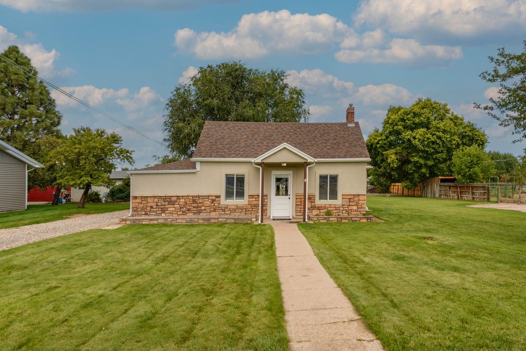 Photo of 40 S 400 E ST, Beaver, UT 84713 (MLS # 113013)