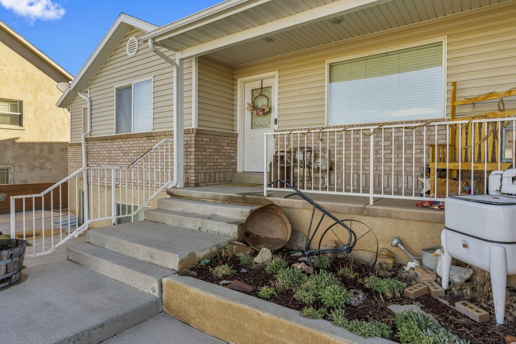 Photo of 755 S 400 E, Cedar City, UT 84720 (MLS # 118672)