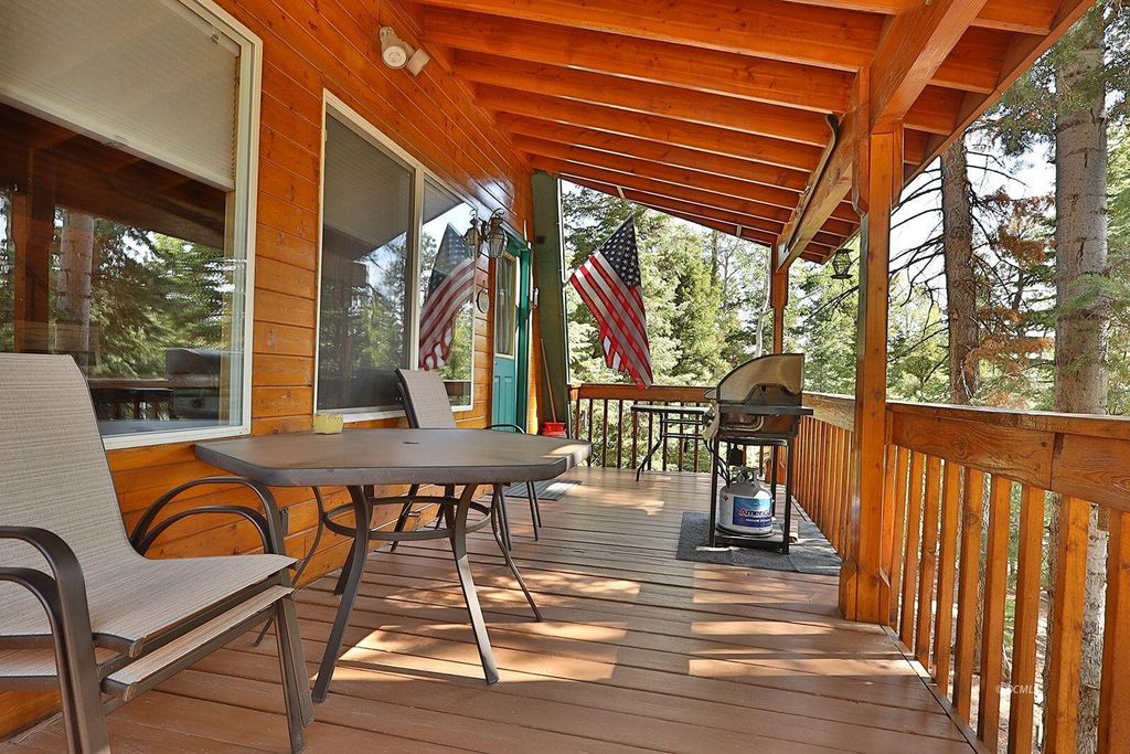 Photo of 4051 Porcupine CIR, Duck Creek Village, UT 84762 (MLS # 113587)