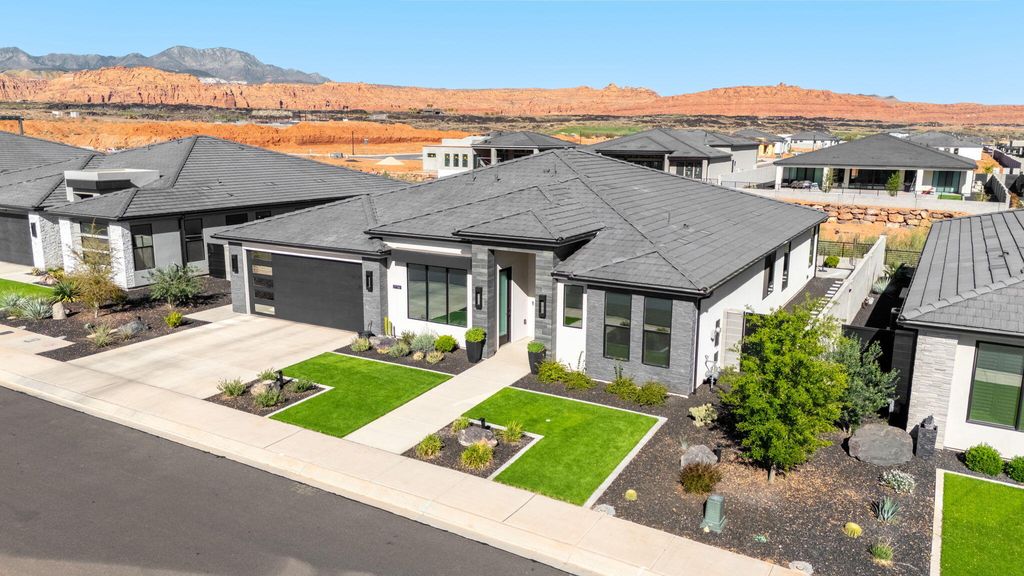 Photo of 2736 Whirlaway Trail, Santa Clara, UT 84765 (MLS # 115717)