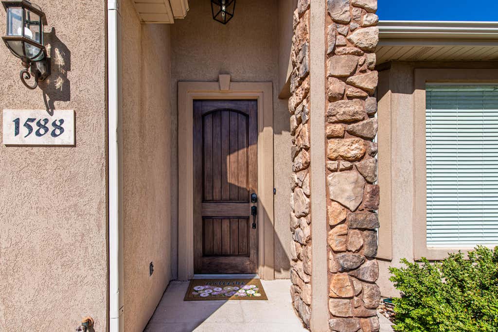 Photo of 1588 S Canyon DR, Cedar City, UT 84720 (MLS # 116813)