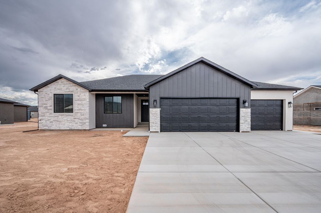 Photo of 4994 N Matheson Way, Enoch, UT 84721 (MLS # 114476)