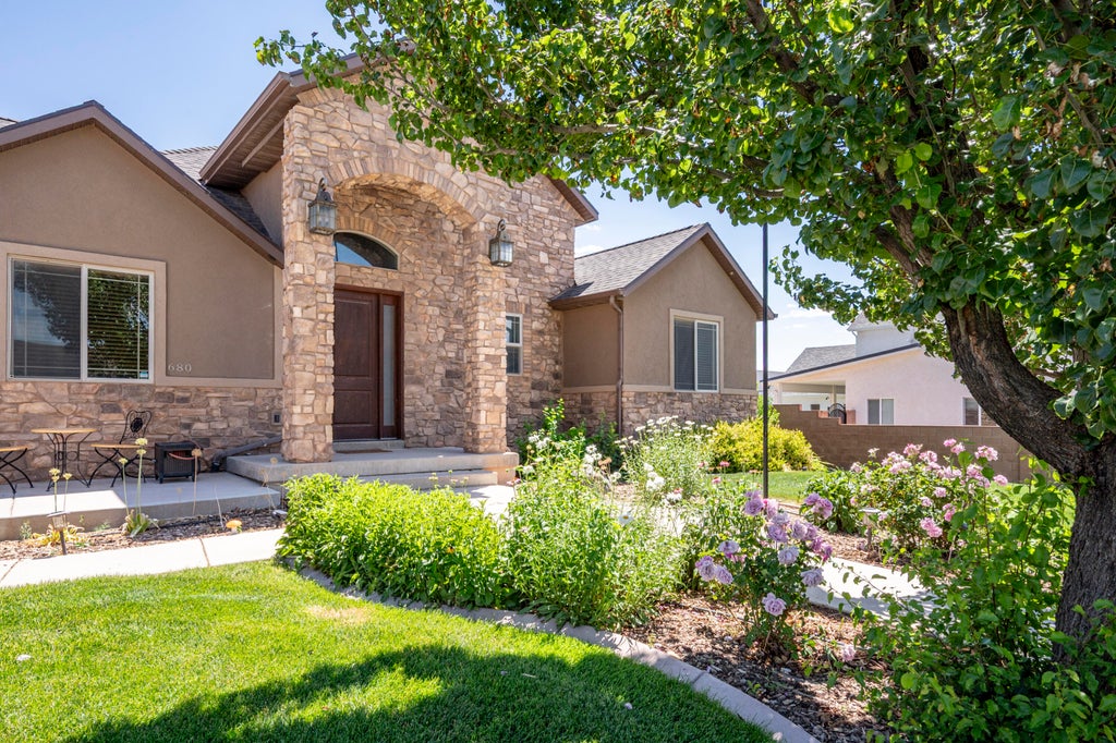 Photo of 680 E 5020 N, Enoch, UT 84721 (MLS # 116851)