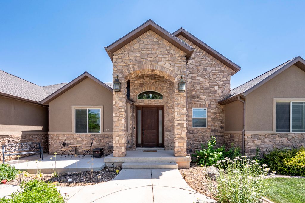 Photo of 680 E 5020 N, Enoch, UT 84721 (MLS # 116851)