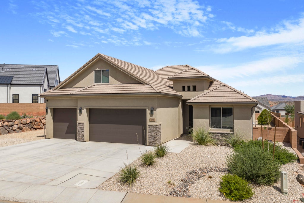 Photo of 1930 N Creek Side CT, Washington, UT 84780 (MLS # 117747)