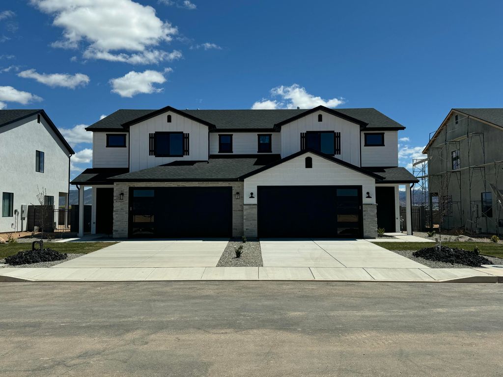 Photo of 1031 N Fern ST, Cedar City, UT 84721 (MLS # 112131)