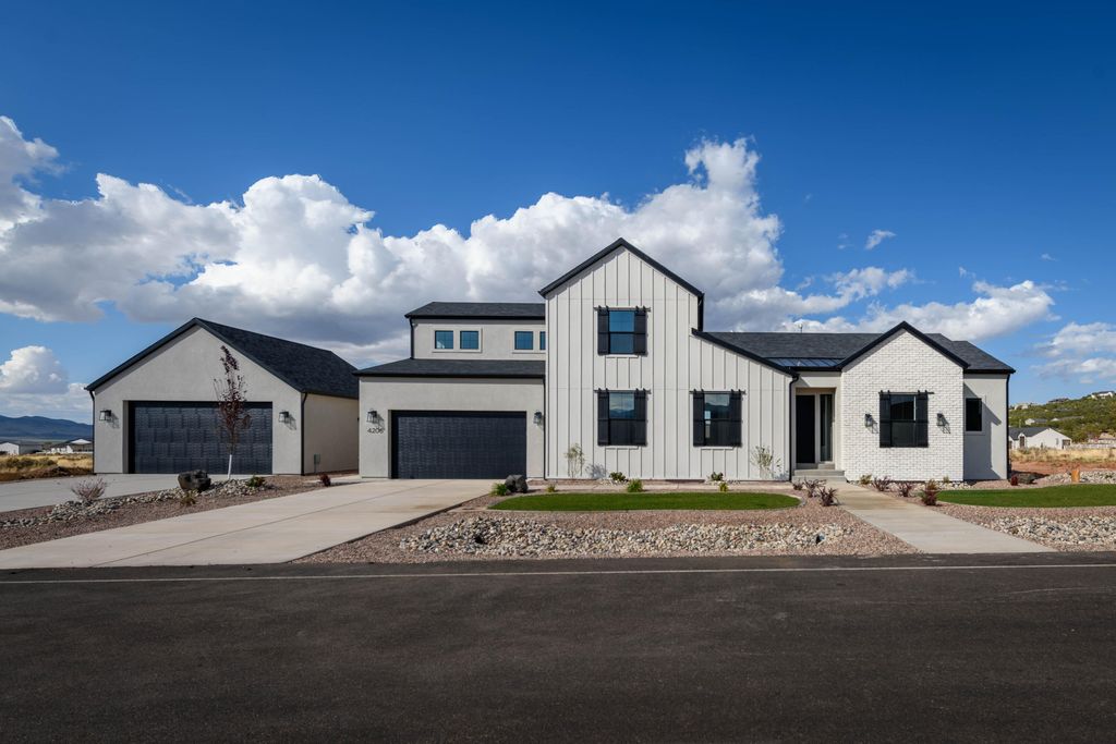 Photo of 4206 W 1900 S, Cedar City, UT 84720 (MLS # 111715)