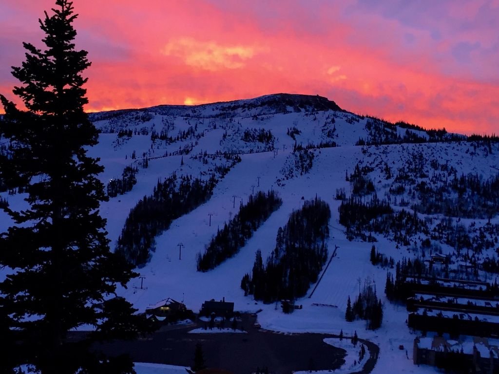 Photo of 278 W Pine Hurst St, Brian Head, UT 84719 (MLS # 107571)