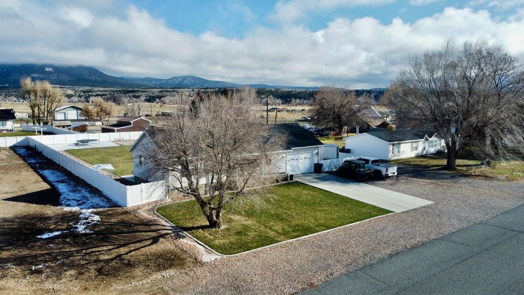 Photo of 135 S 300 E, Beaver, UT 84713 (MLS # 113924)