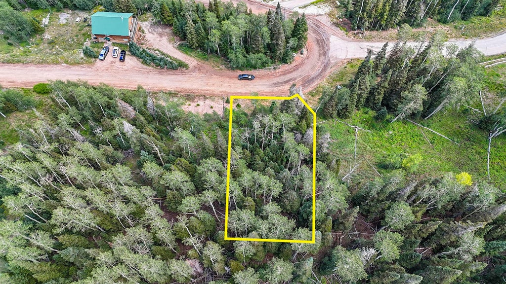 Photo of 569 W Hunter Ridge DR, Brian Head, UT 84719 (MLS # 117415)