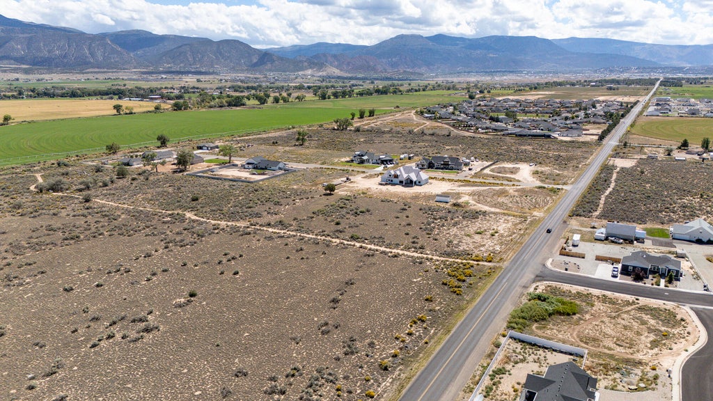 Photo of 4260 N 2300 W, Cedar City, UT 84721 (MLS # 118146)