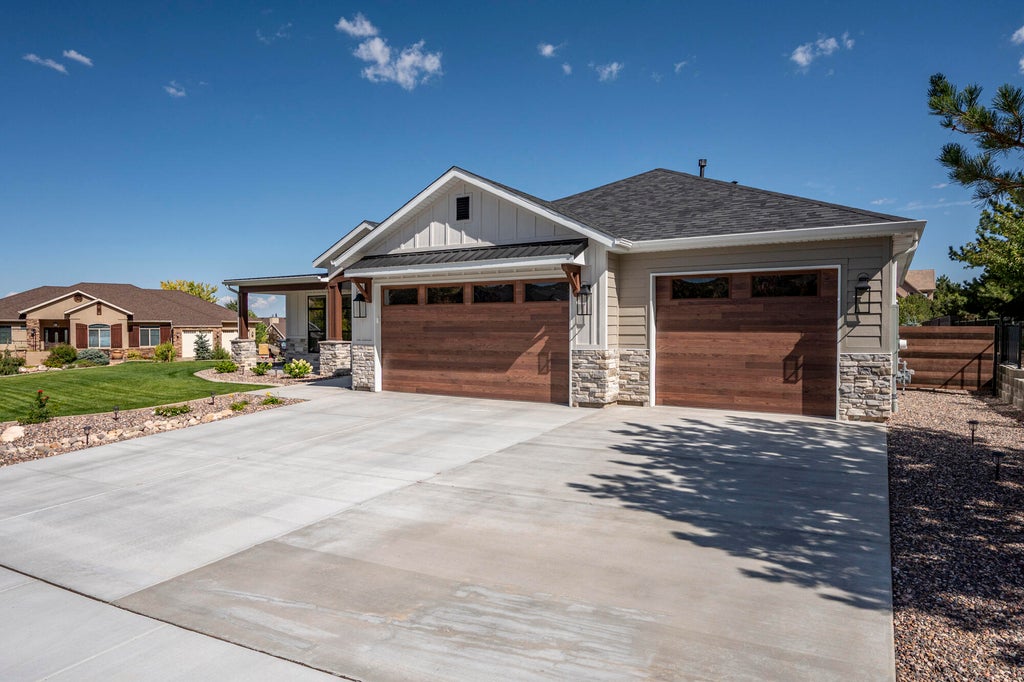 Photo of 1017 E Cellowood LN, Cedar City, UT 84721 (MLS # 117833)