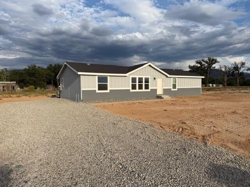 Photo of 4132 N 350 W, Enoch, UT 84721 (MLS # 113355)