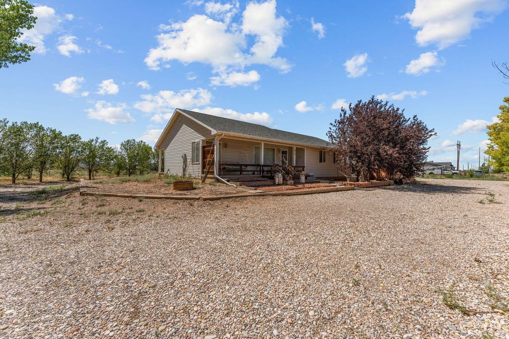Photo of 872 S 4700 W, Cedar City, UT 84720 (MLS # 112434)