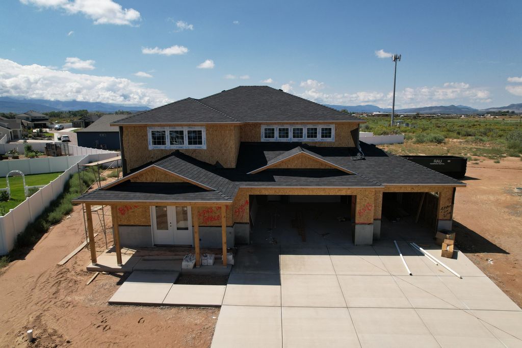 Photo of 1993 W 4700 N, Cedar City, UT 84721 (MLS # 112927)