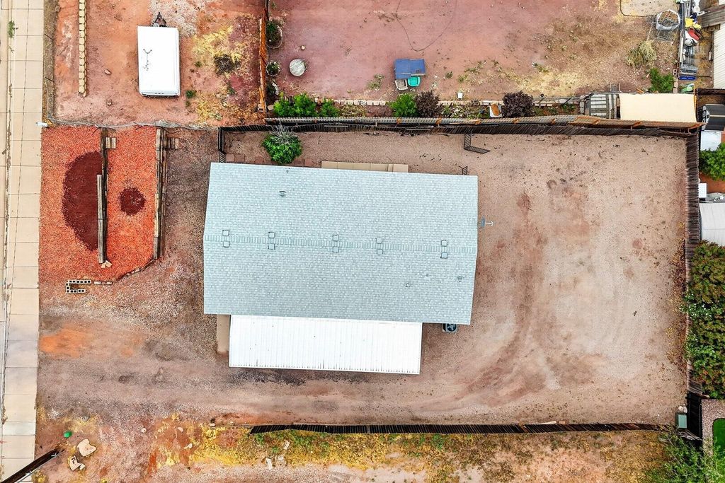Photo of 340 E Telegraph ST, Washington, UT 84780 (MLS # 116929)
