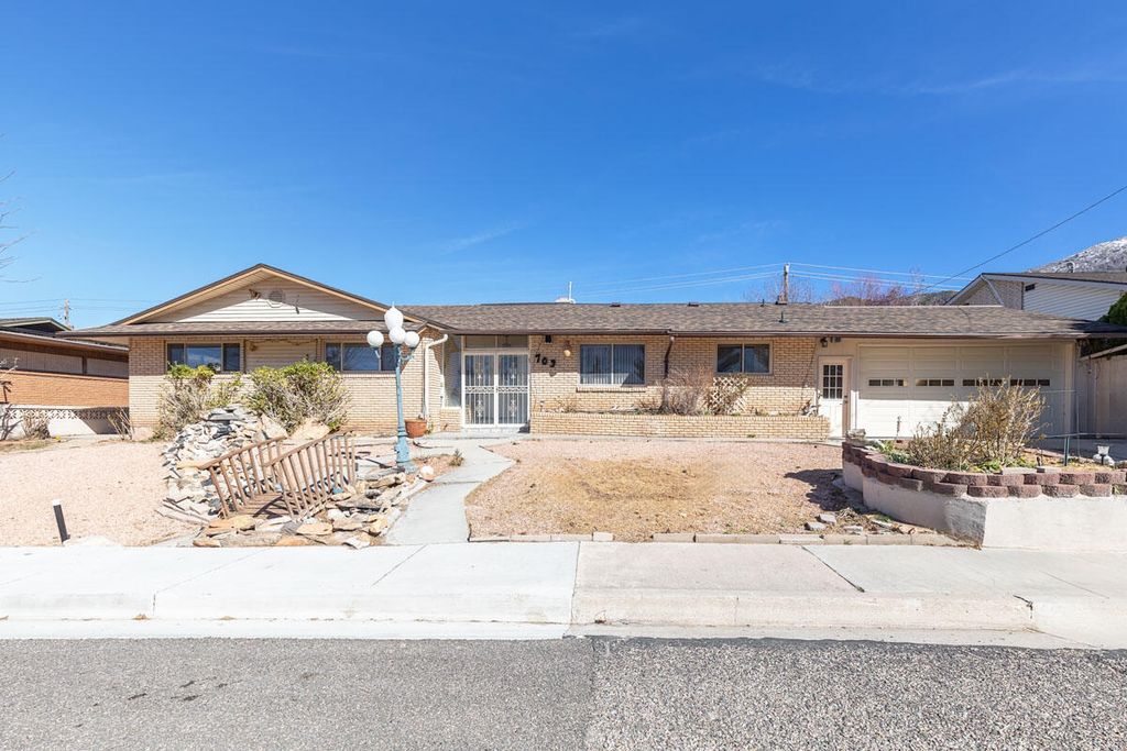 Photo of 703 S 300 E, Cedar City, UT 84720 (MLS # 115324)