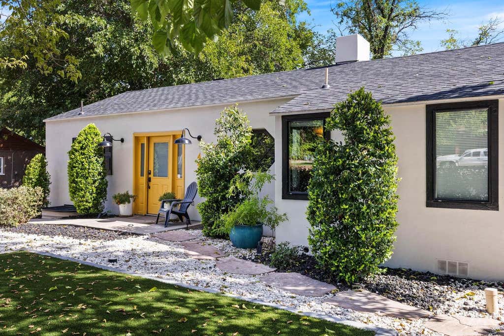 Photo of 443 W 300 N, Saint George, UT 84770 (MLS # 117760)
