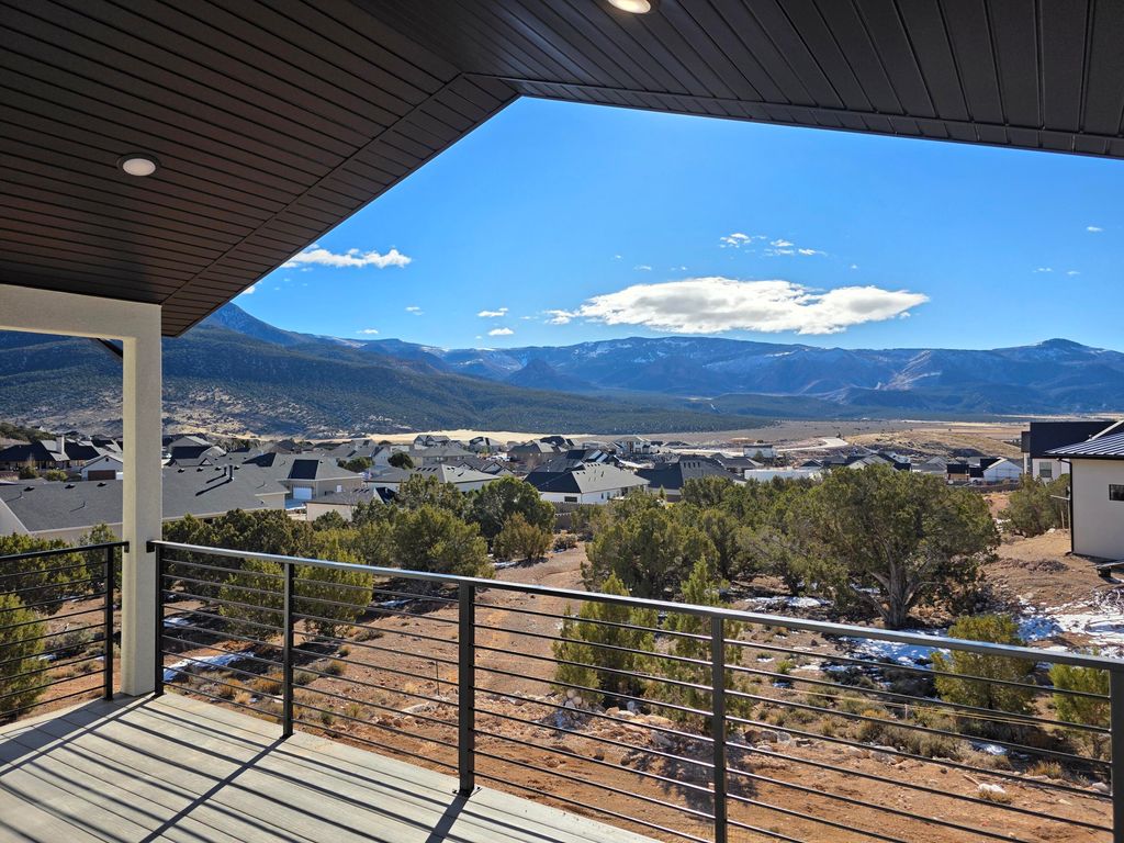 Photo of 3043 W Rock Ridge RD, Cedar City, UT 84720 (MLS # 114032)
