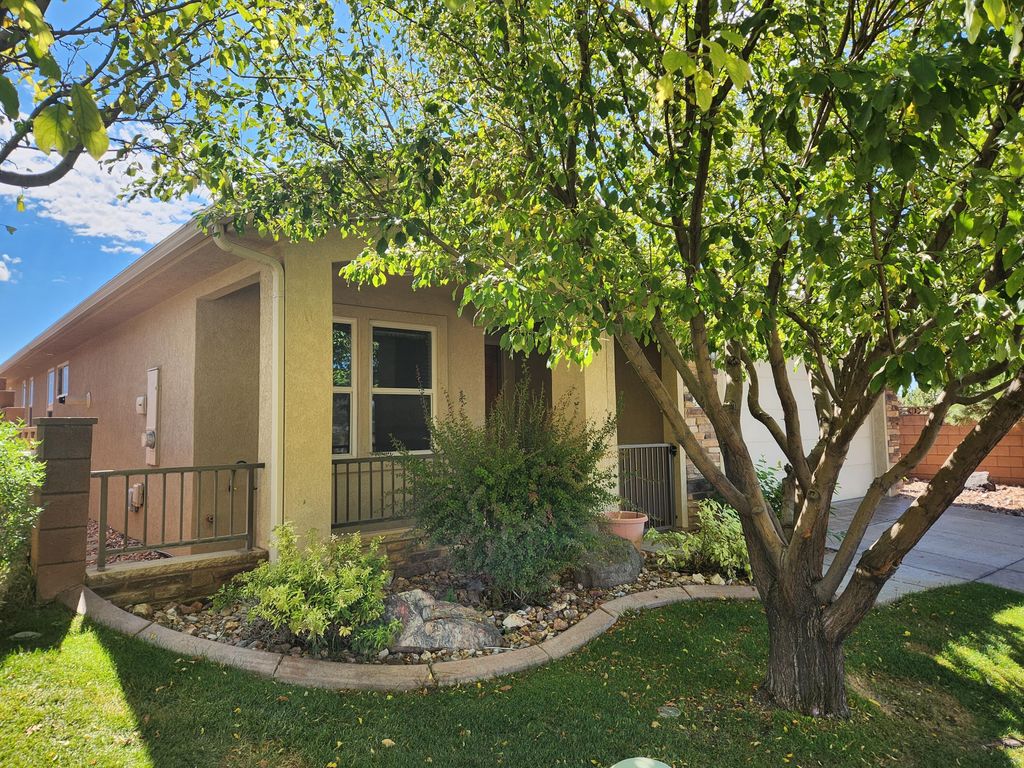 Photo of 2445 W Crescent Heights DR S, Cedar City, UT 84720 (MLS # 115931)