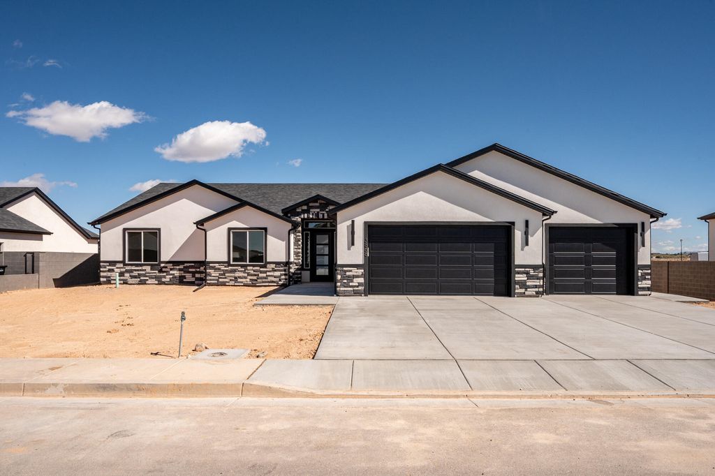 Photo of 3868 W 925 N St, Cedar City, UT 84721 (MLS # 114641)