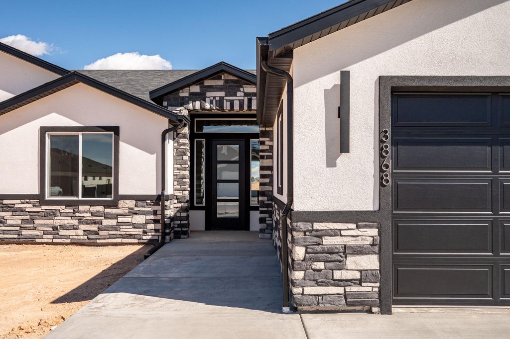 Photo of 3868 W 925 N St, Cedar City, UT 84721 (MLS # 114641)