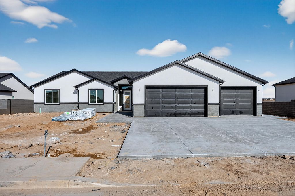 Photo of 3868 W 925 N St, Cedar City, UT 84721 (MLS # 114641)