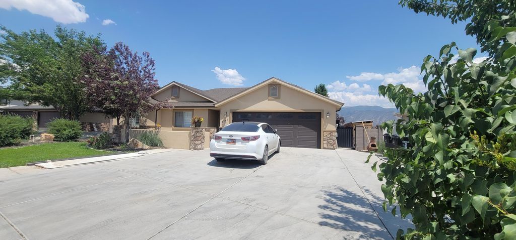 Photo of 2966 N Gemini Meadows LN, Cedar City, UT 84721 (MLS # 112271)