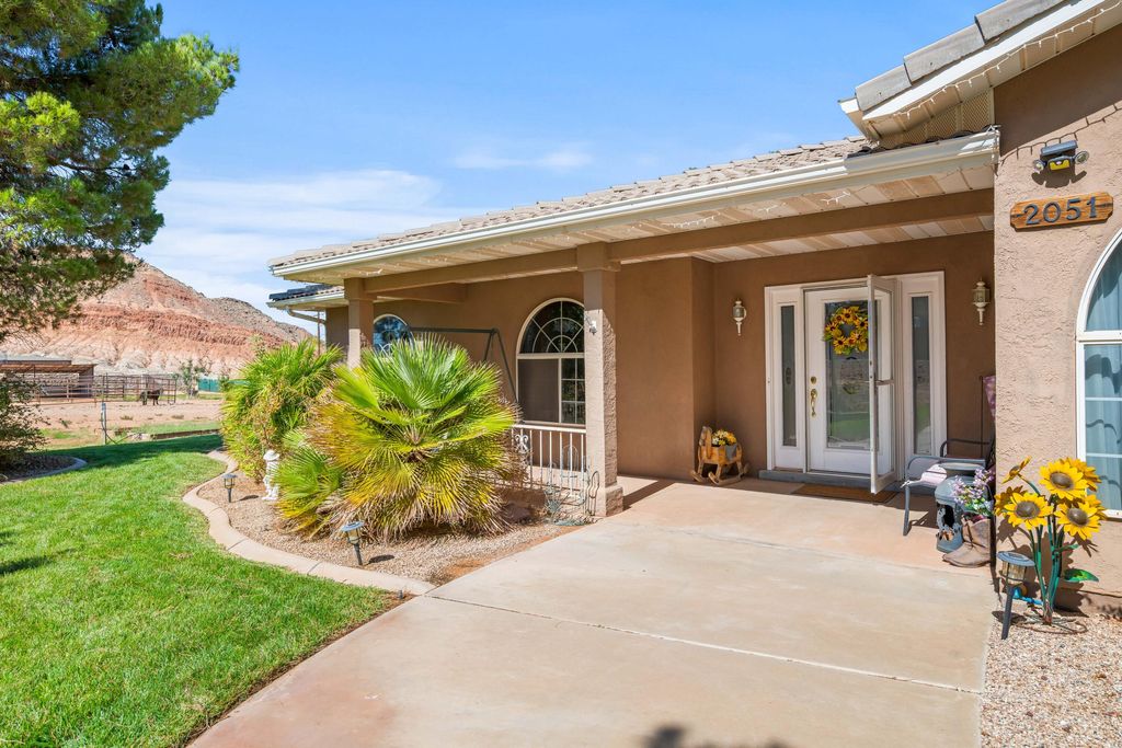 Photo of 2051 E Washington Dam RD, Washington, UT 84780 (MLS # 113458)