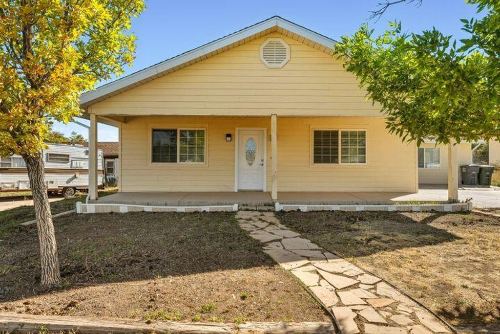 Photo of 149 S 100 E, Enterprise, UT 84725 (MLS # 116005)