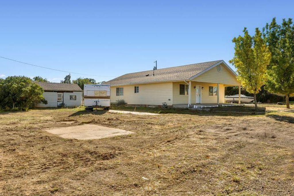 Photo of 149 S 100 E, Enterprise, UT 84725 (MLS # 116005)