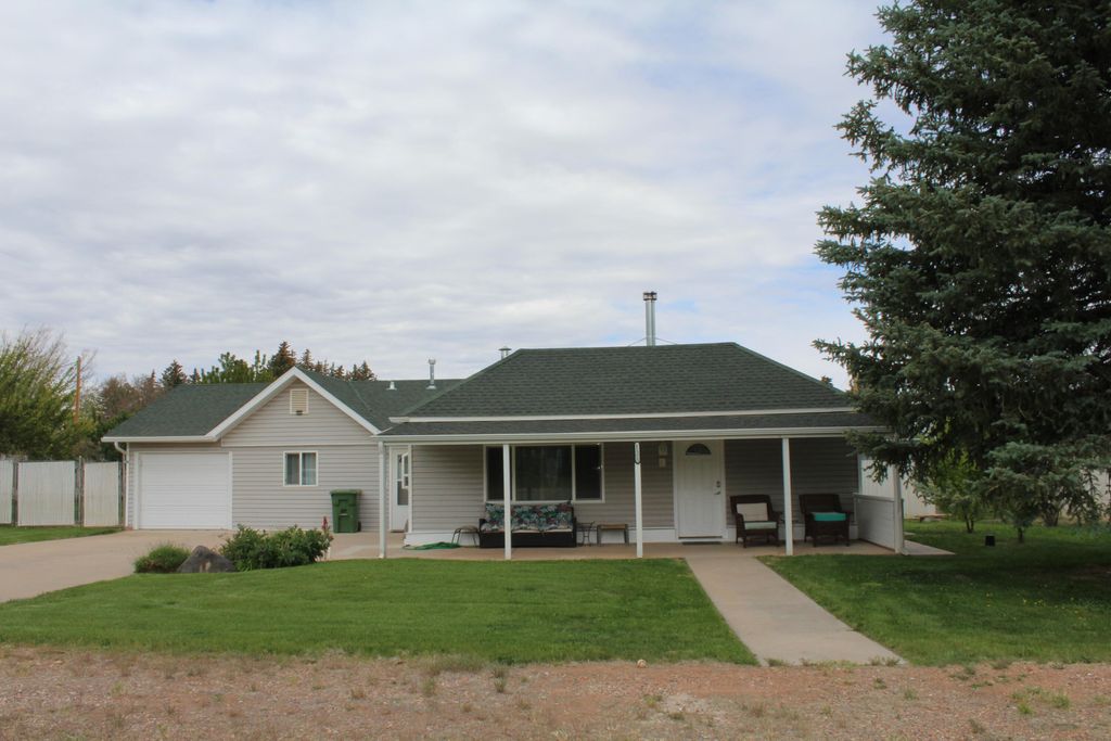 Photo of 138 S 100 E, Parowan, UT 84761 (MLS # 116466)