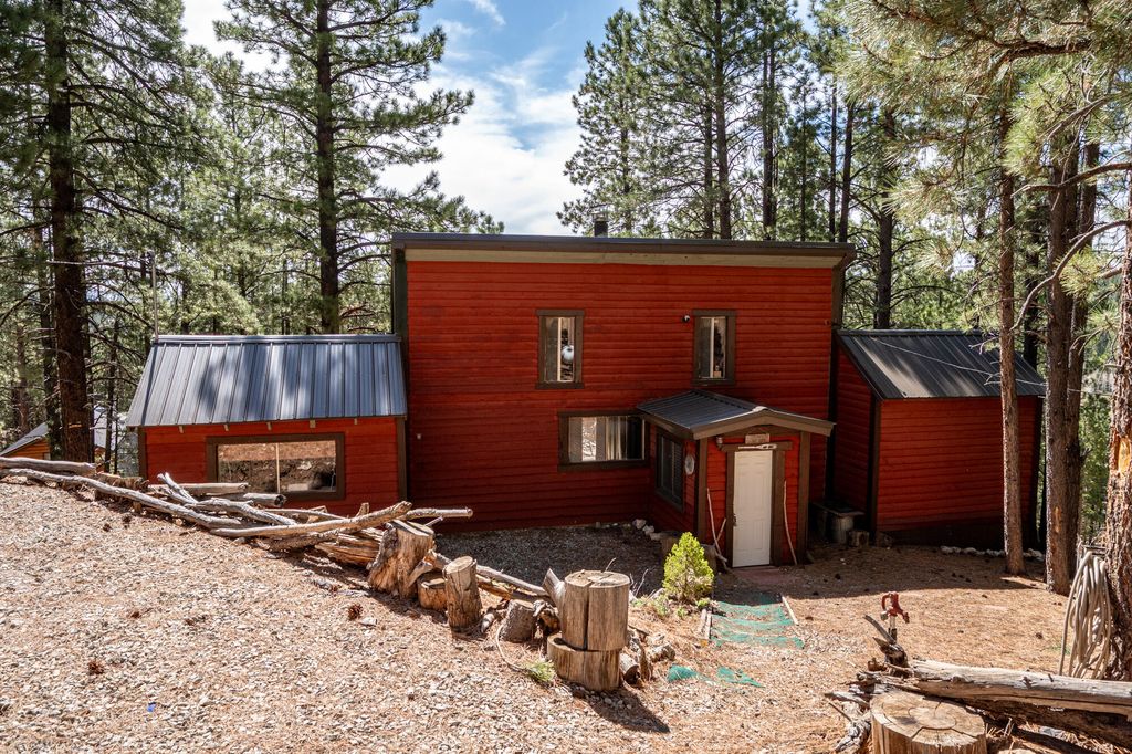 Photo of 1660 E Centurion CIR, Duck Creek Village, UT 84762 (MLS # 116095)